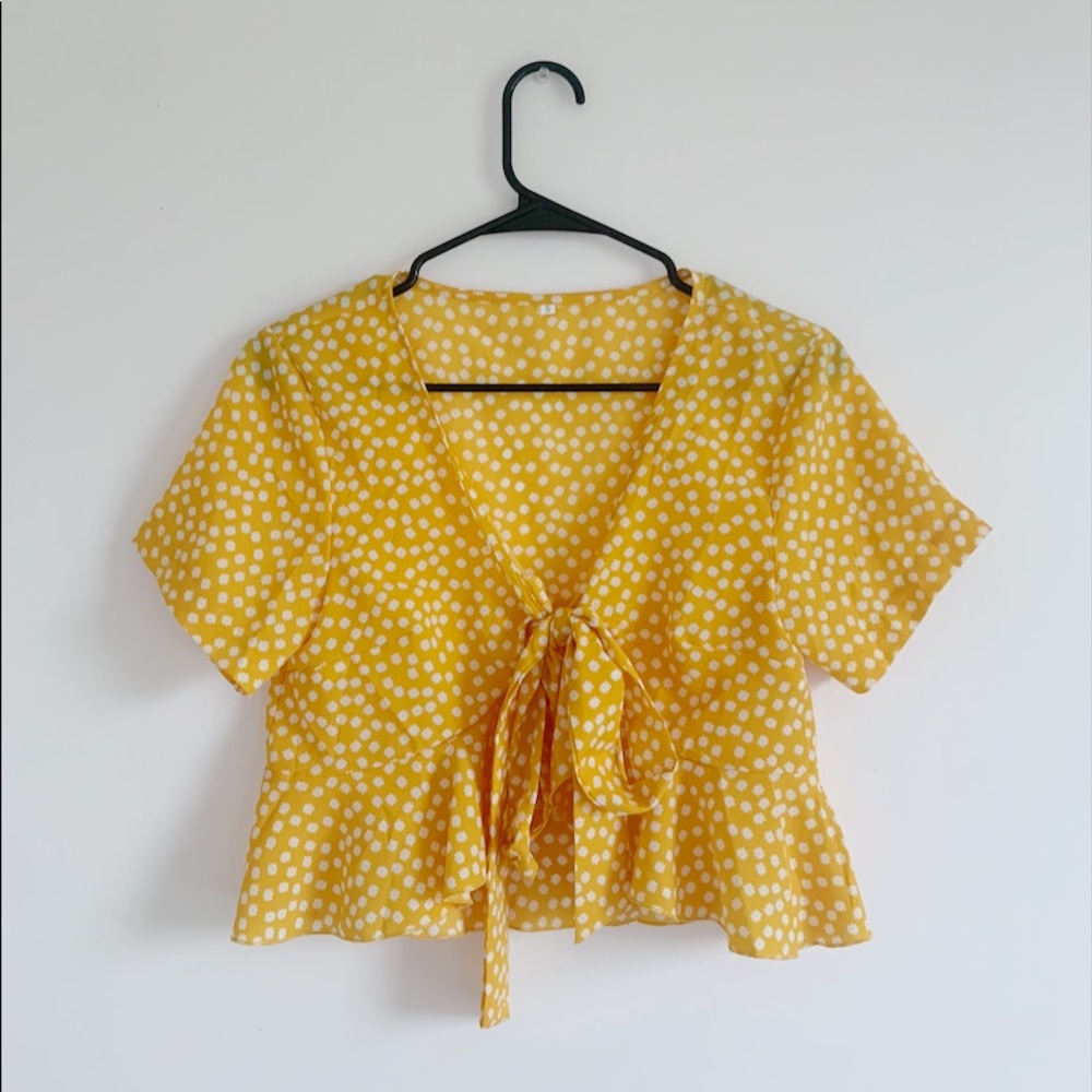 Ditsy floral print tie front top